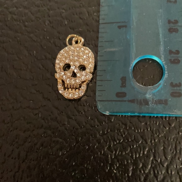 Reversible skull pendant charm crystals - Picture 3 of 3